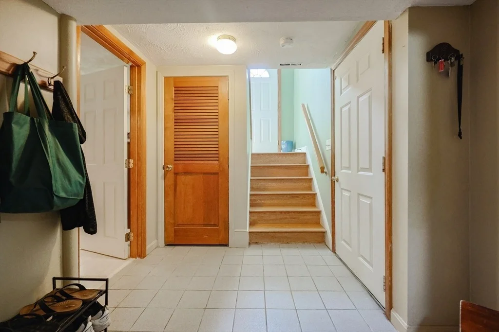 Photo of 23 Teller Dr