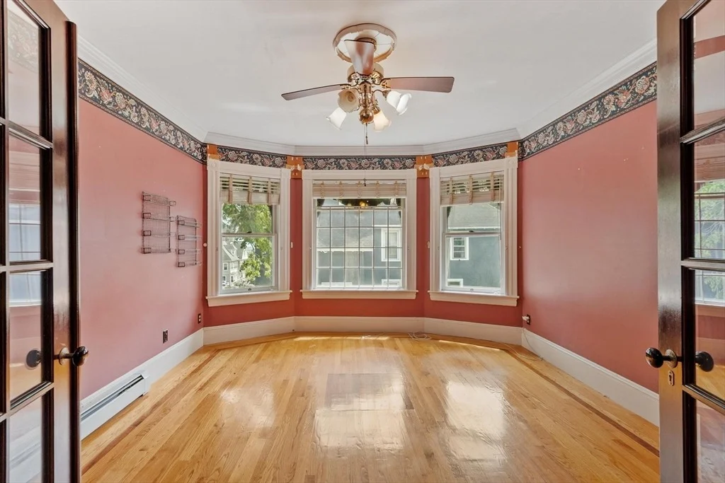 Photo of 10 Stevens St