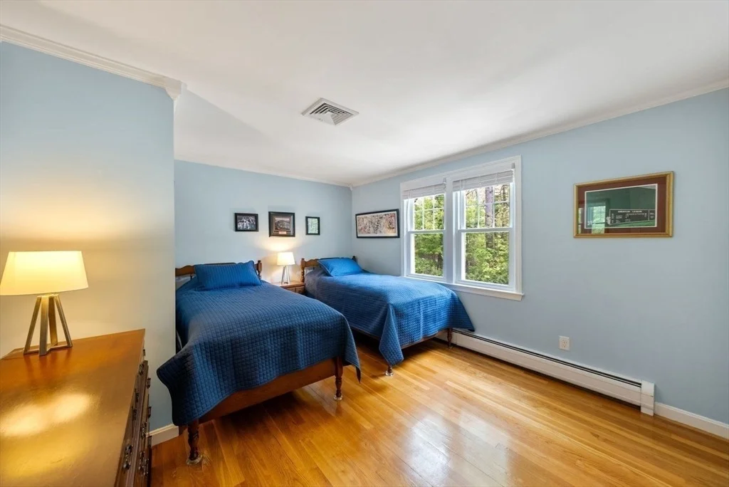 Photo of 5 Blackhorse Ln