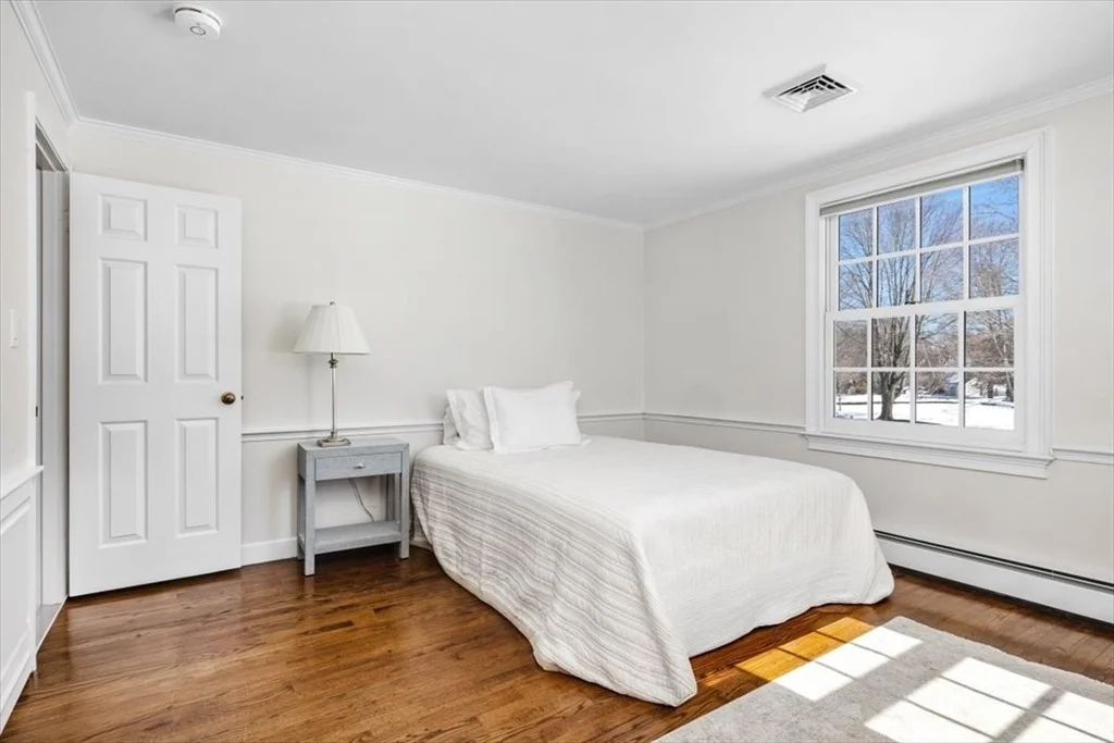 Photo of 11 Berkley Cir
