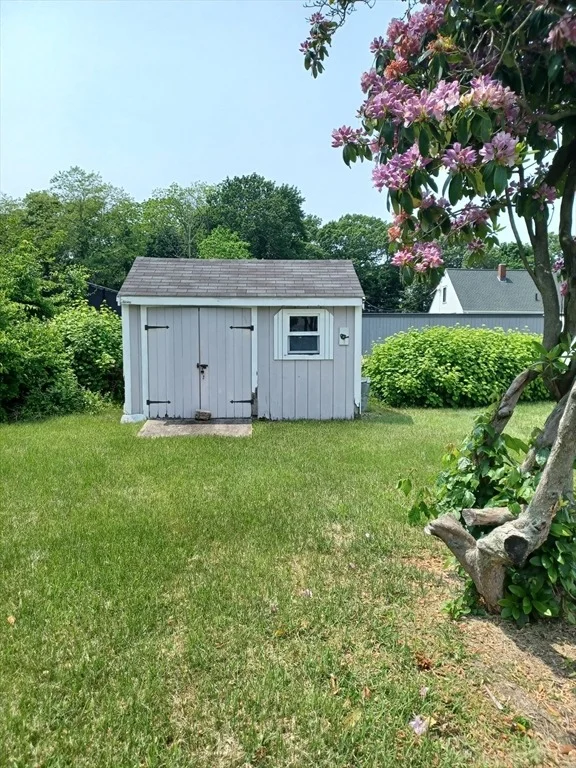 Photo of 822 N. Eastern Ave