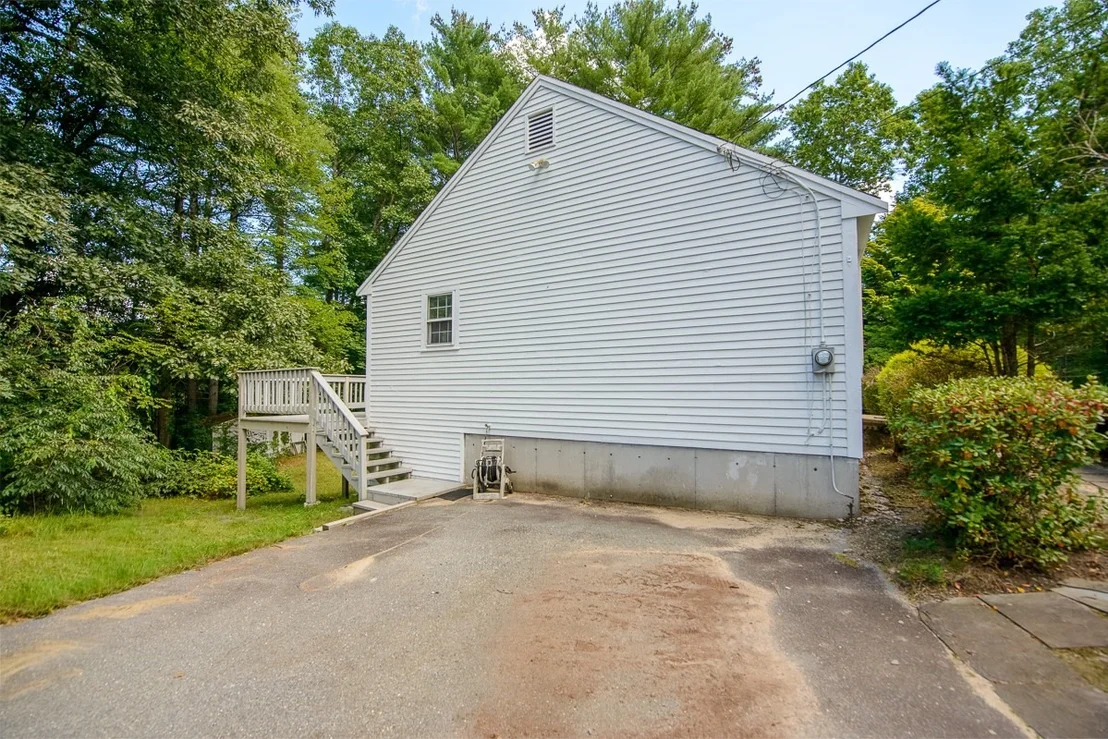 Photo of 87 Squannacook Rd