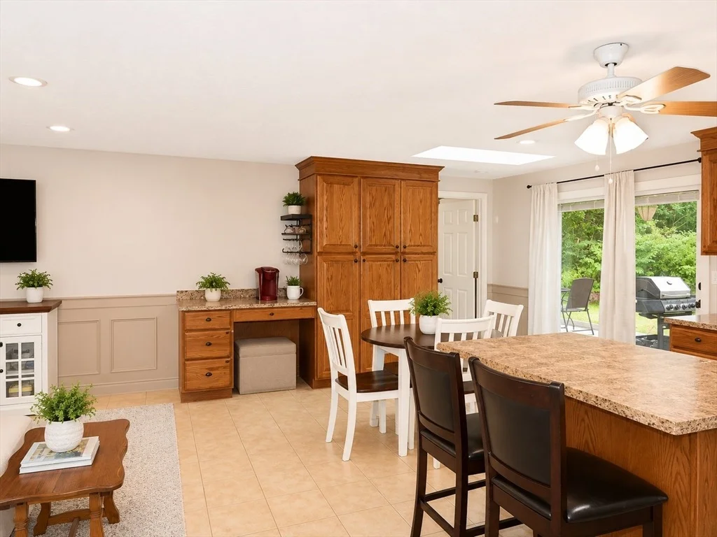 Photo of 8 Naushon Rd