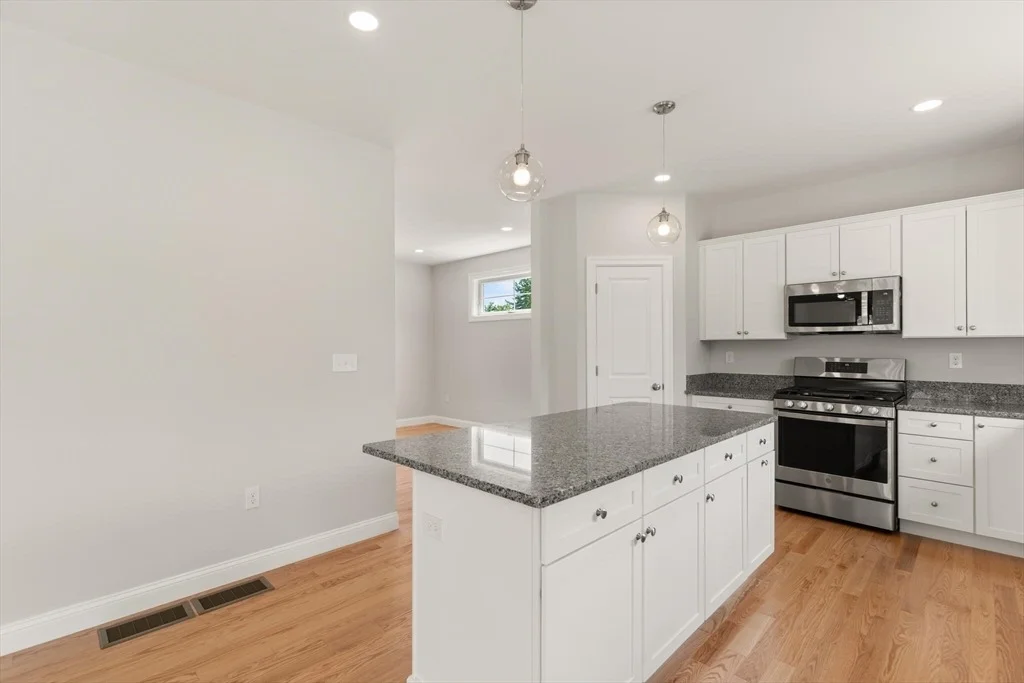 Photo of 66  2 Parish Rd.
