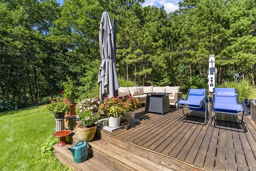 Photo of 419 Satucket Rd