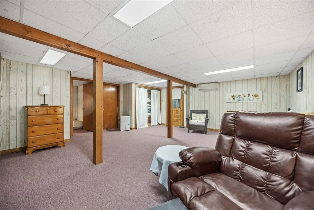Photo of 25 Clover Ln