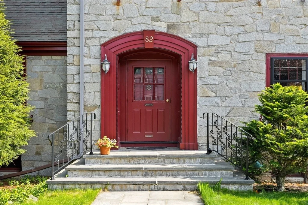 Photo of 82 Richfield Rd