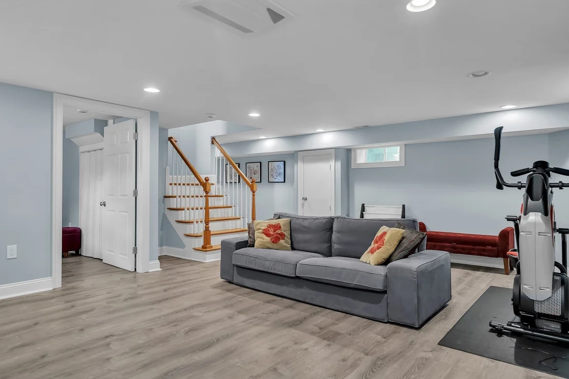 Photo of 39 Arcola St