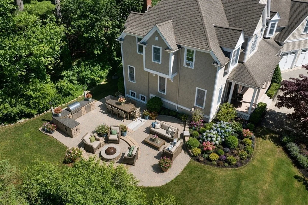 Photo of 17 Saddle Ln