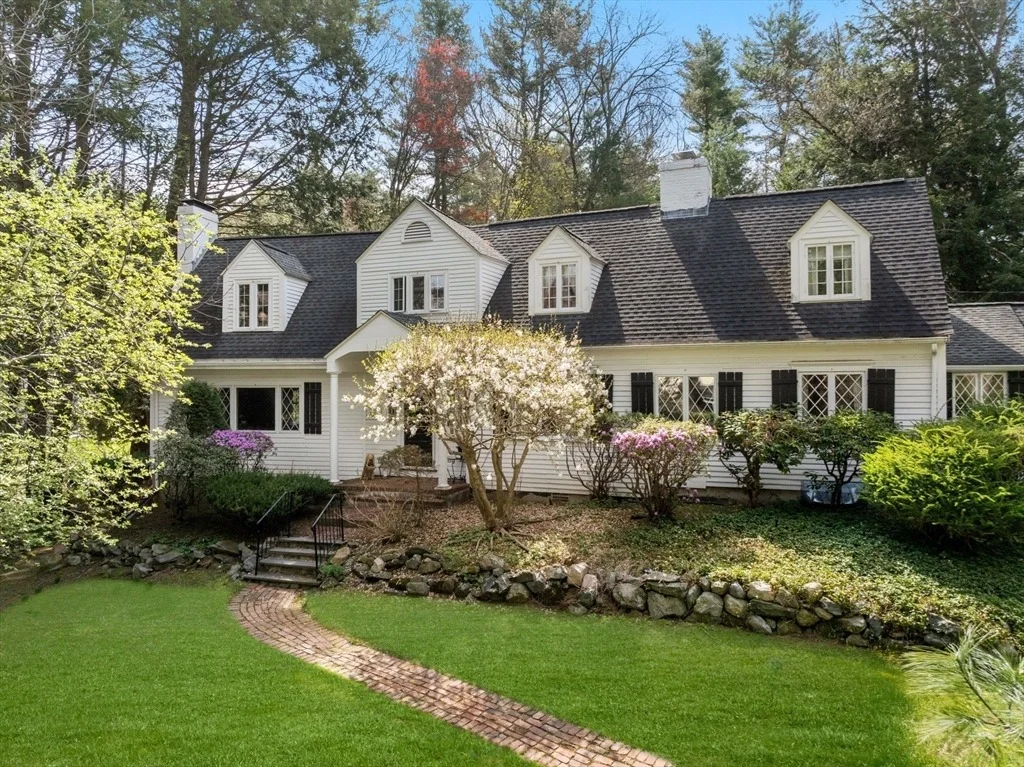 Photo of 167 Conant Rd