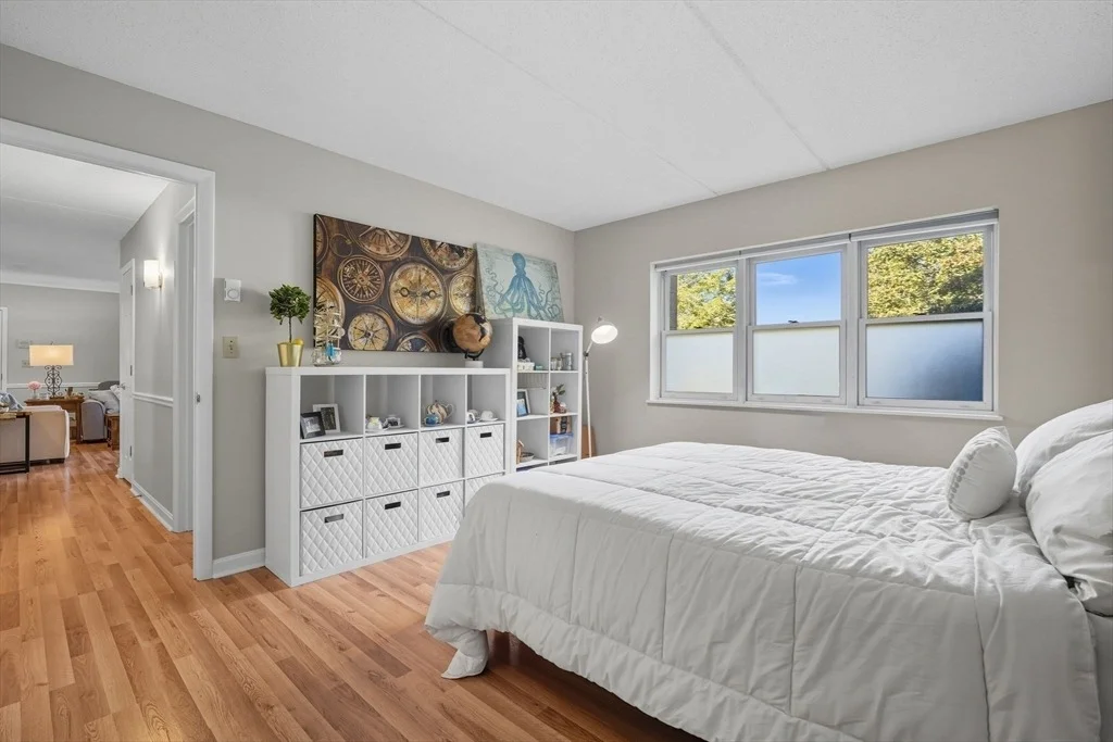 Photo of Unit B at 16 Maple Crest Cir