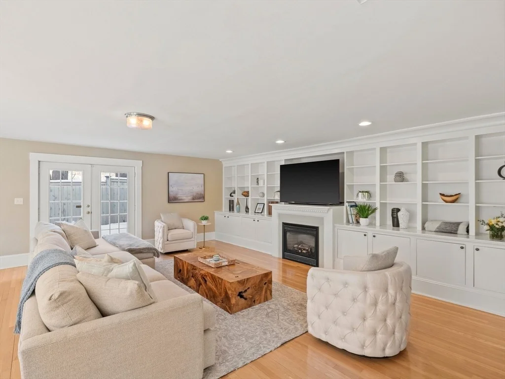 Photo of 20 Maple Street