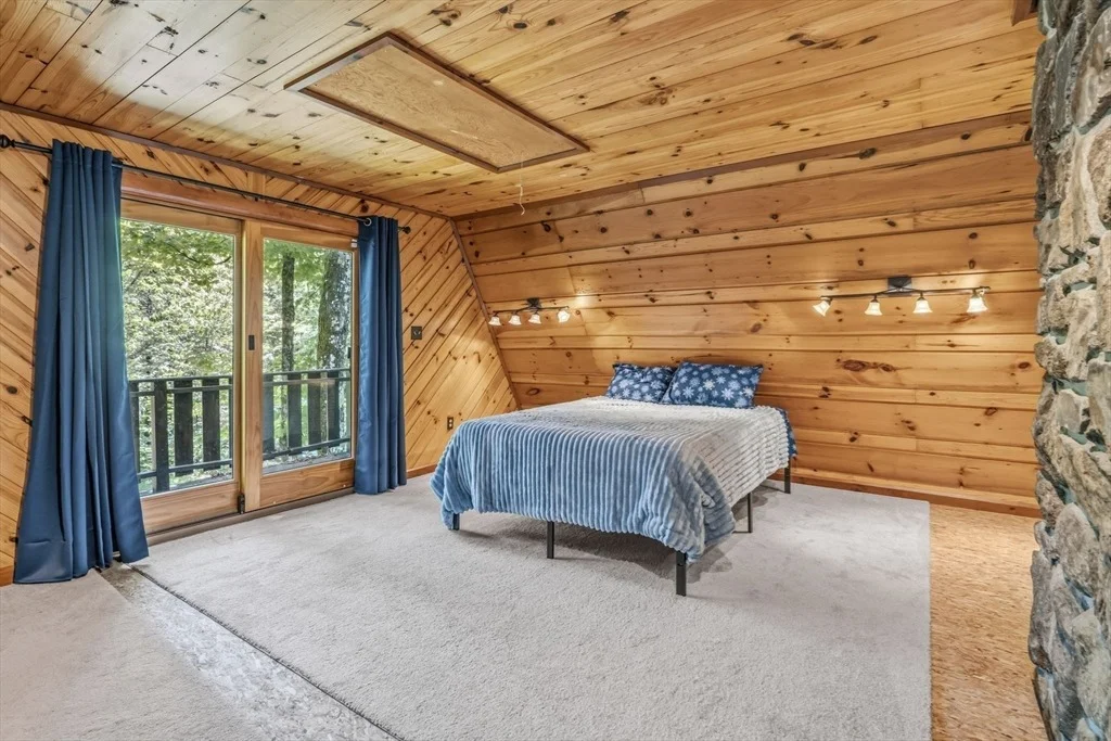 Photo of 345 Harvey Rd