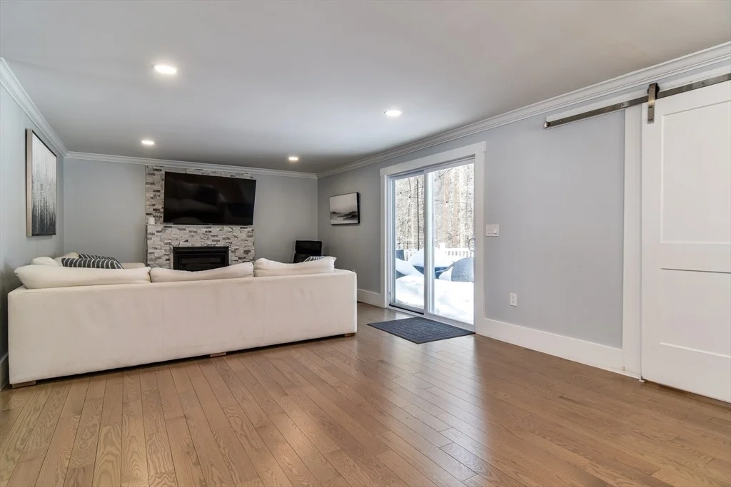 Photo of 555 Old Harvard Rd