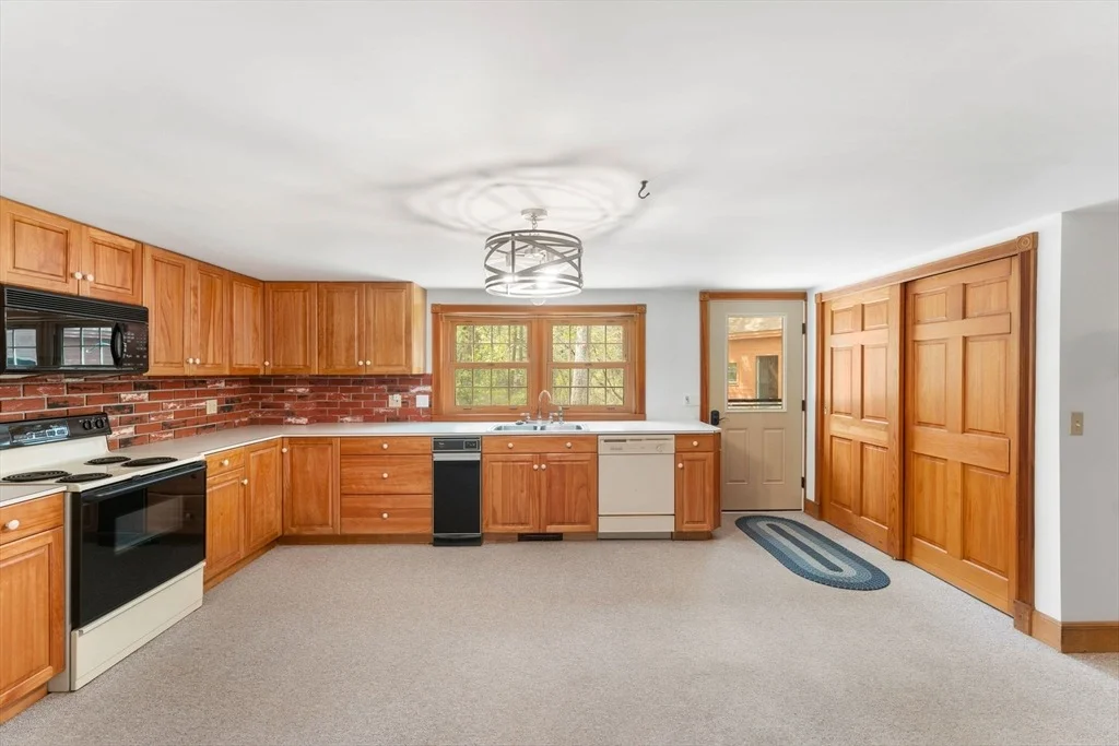 Photo of 119 George Allen Rd