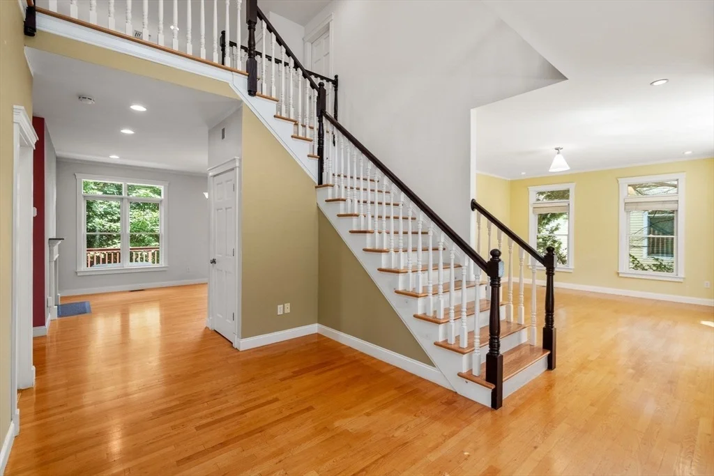 Photo of 15 Montclair Dr