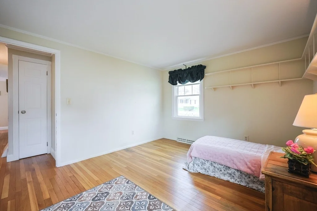 Photo of 5 Ronna Rd