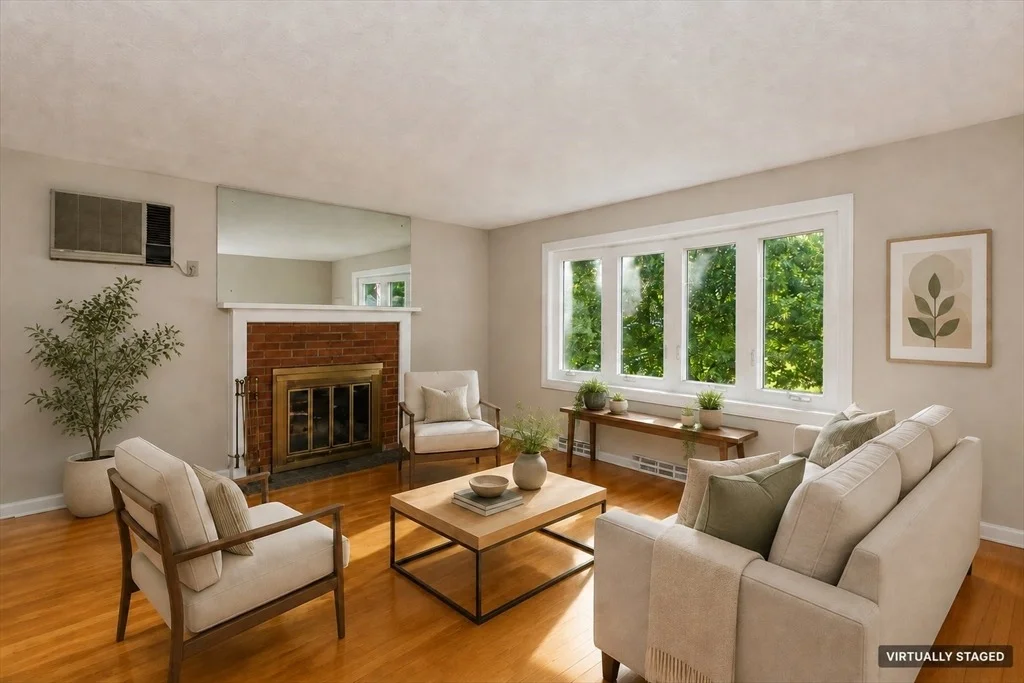 Photo of 15 Blue Jay Avenue