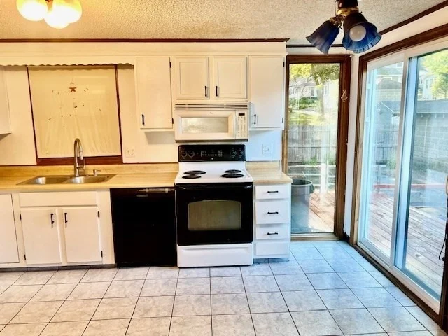 Photo of 114 Henshaw St.