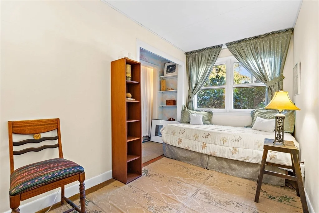 Photo of 352 Taylor Rd