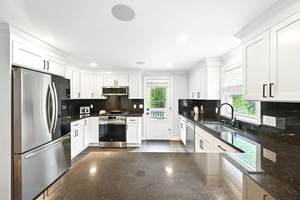 Photo of 77 Marblehead Street