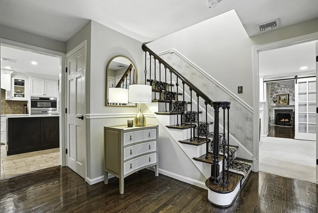 Photo of 9 Oak Hill Road