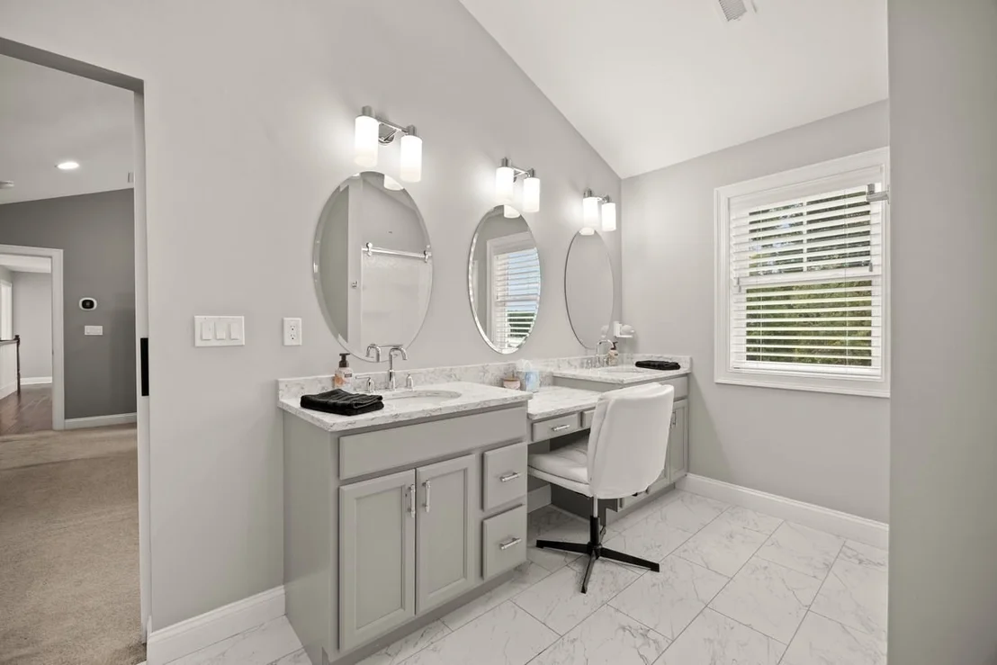 Photo of 4 Oxbow Dr