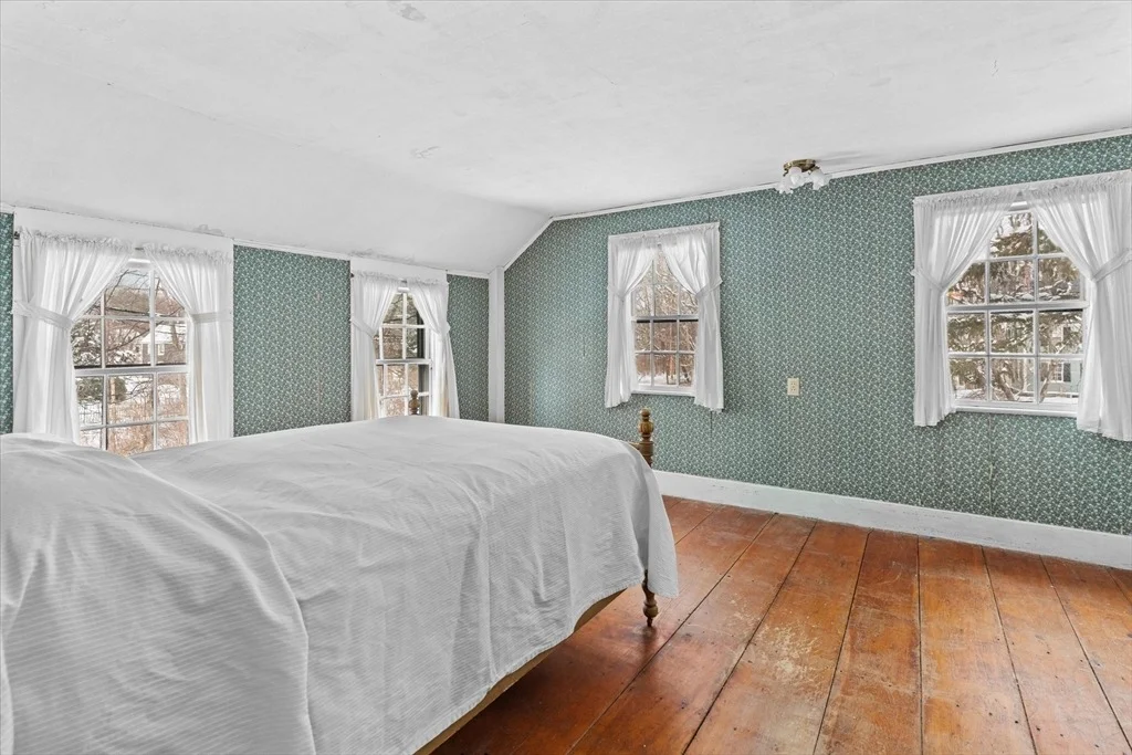 Photo of 146 Elm St