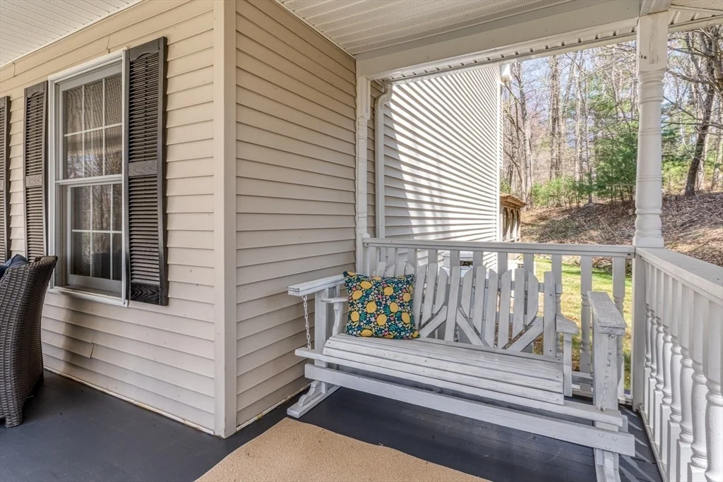 Photo of 4 Mark Twain Dr