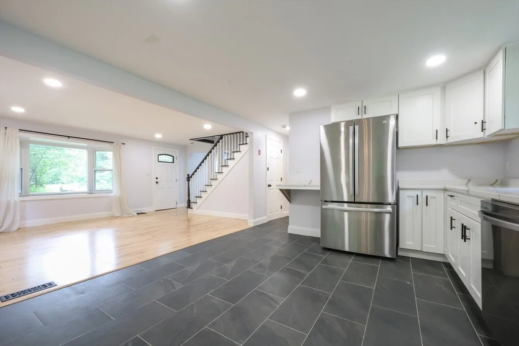 Photo of 25 Bailey Rd