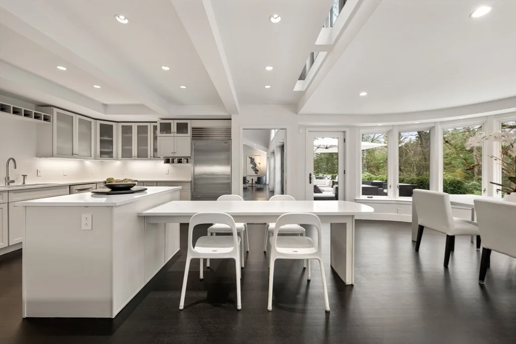 Photo of 44 Meadowbrook Road