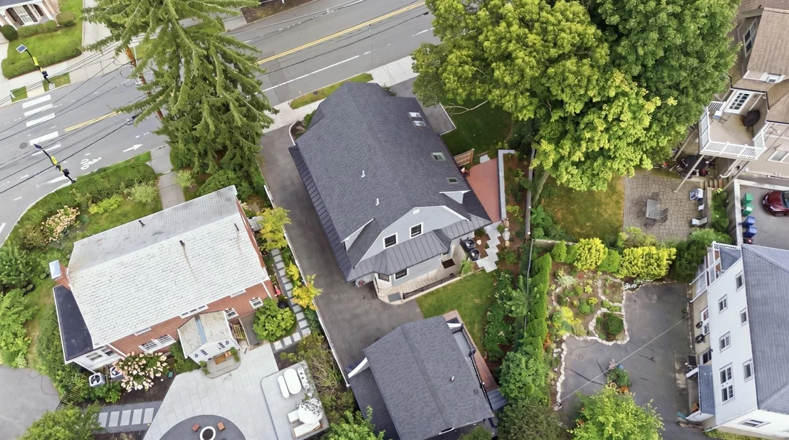 Photo of 579 Centre St