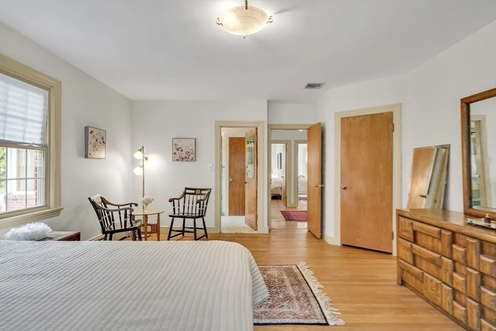 Photo of 6 Oakland Circle