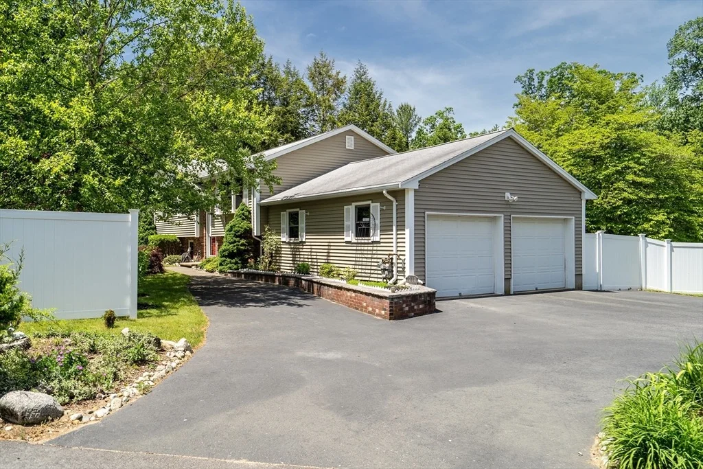 Photo of 2 Sandspur Lane