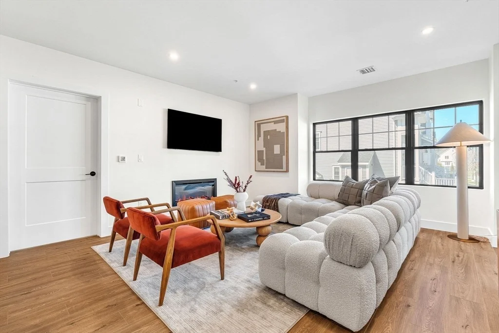 Photo of Unit 306 at 20 Audubon Way