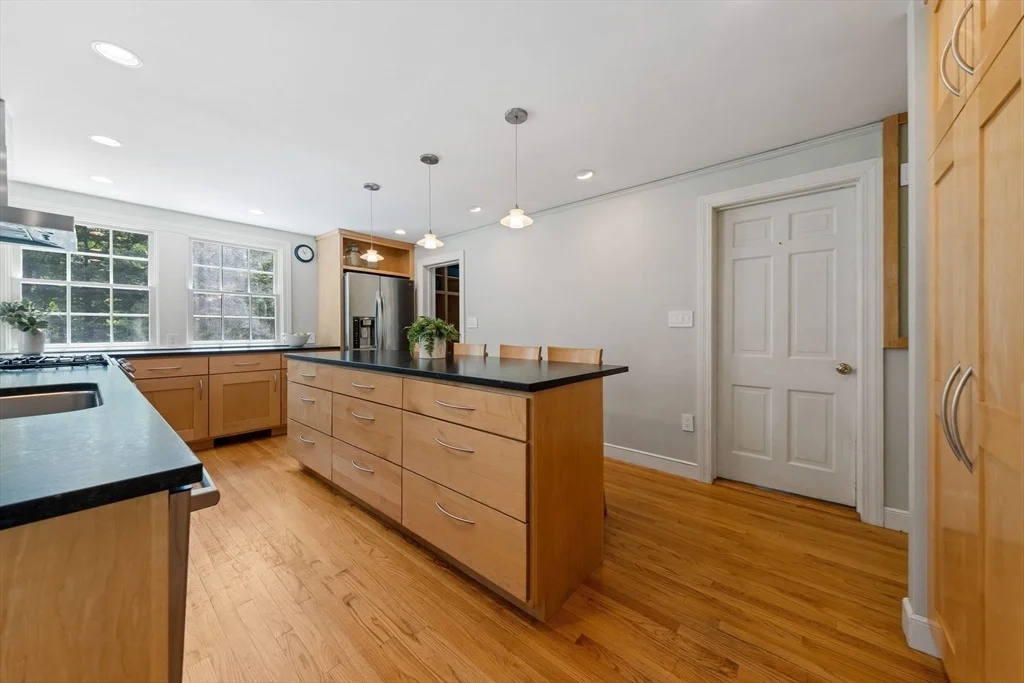 Photo of 18 Isaac Davis Rd