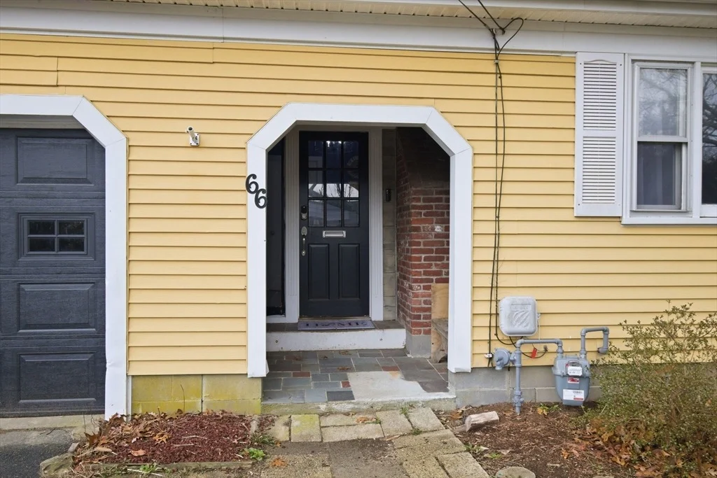 Photo of 66 Arrowhead Dr