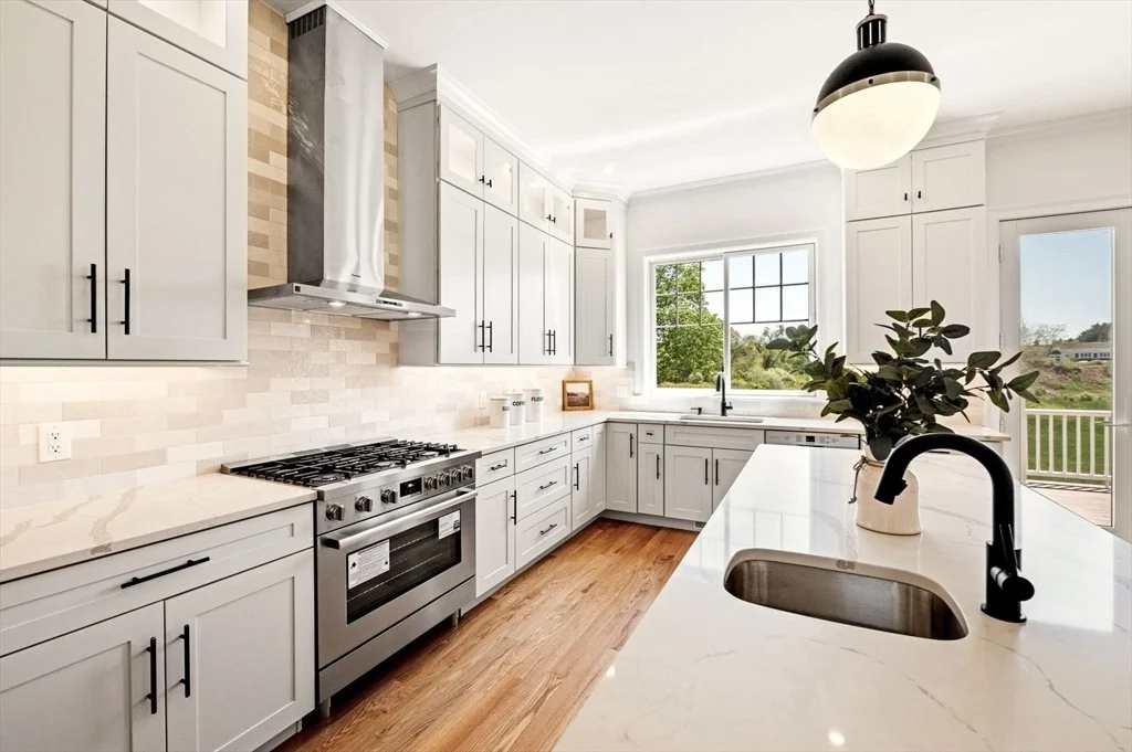Photo of 333 Perkins Row