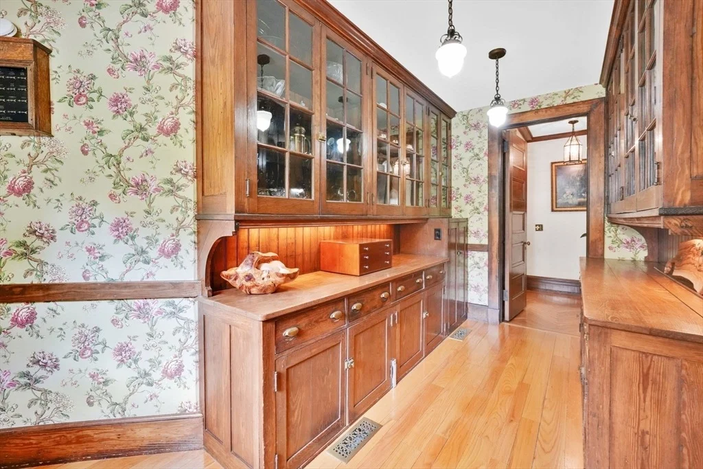 Photo of 135 Forest Glen Rd