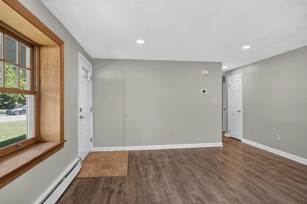 Photo of 24 Reo Rd