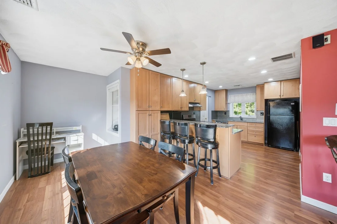 Photo of 39 Tomahawk Dr