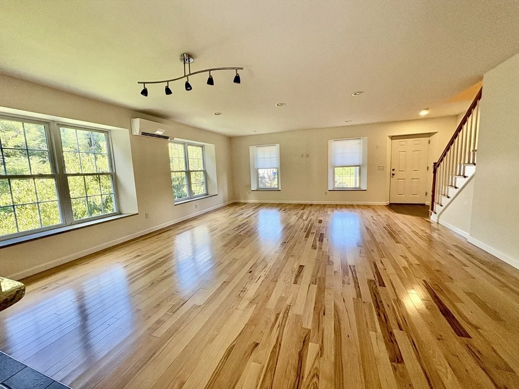 Photo of 15 River Valley Way
