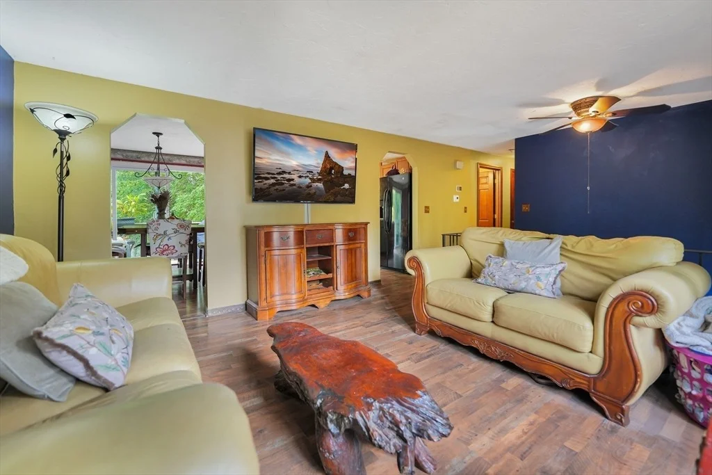 Photo of 21 Windsor Dr.