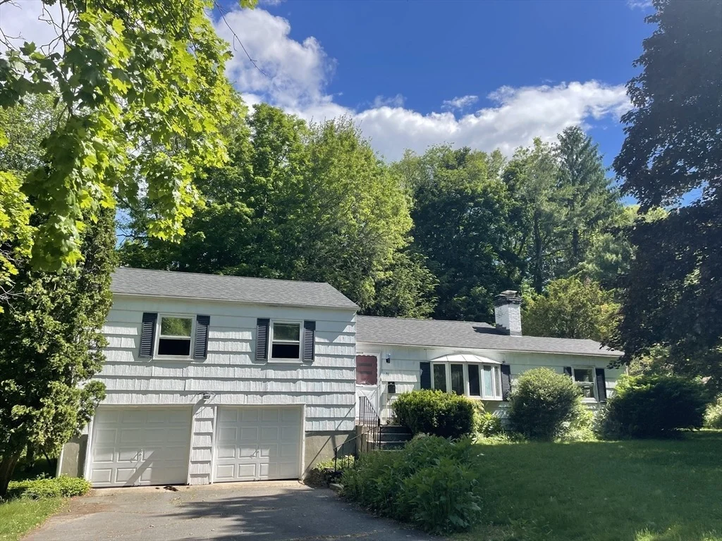 Photo of 51 Jeffrey Ln