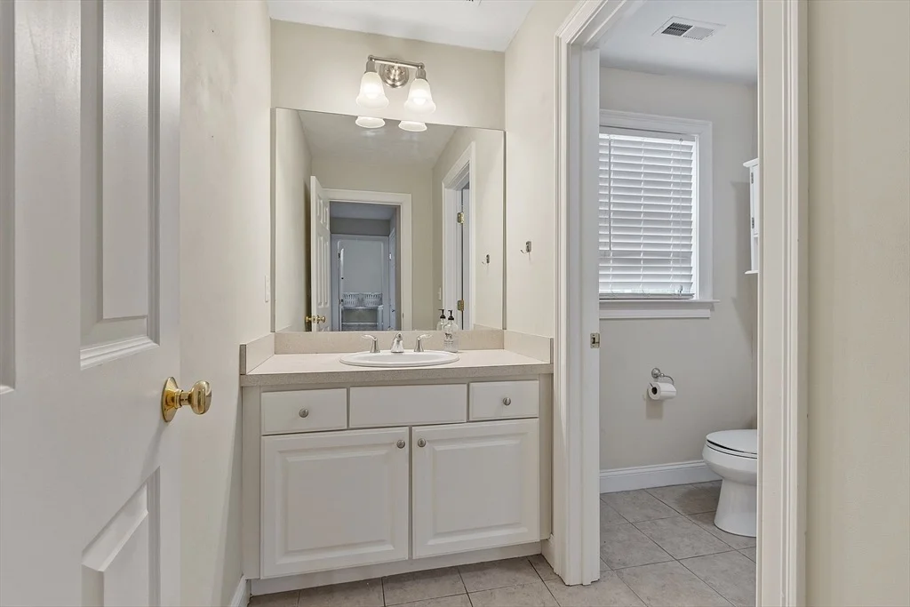 Photo of Unit A at 14 Longview Cir