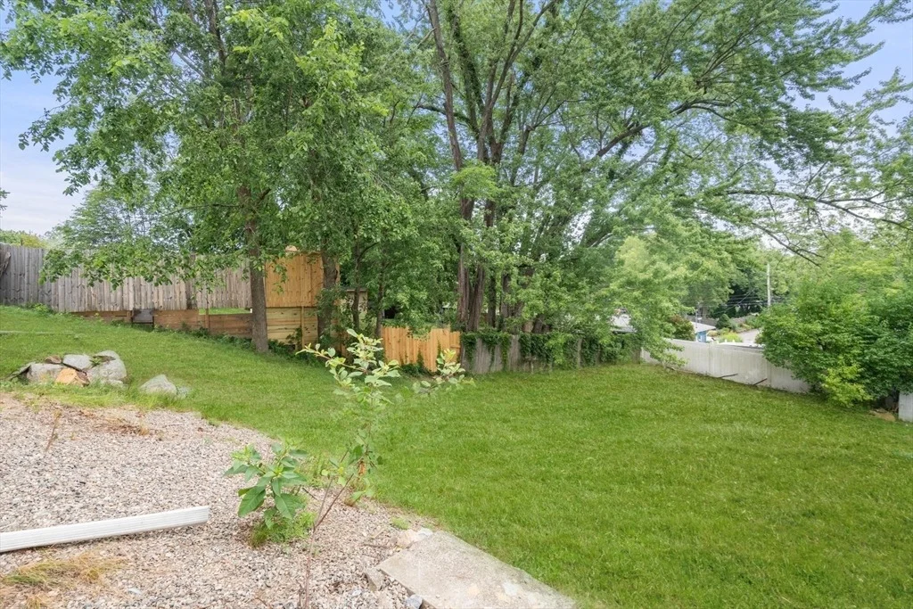 Photo of 102 Cherry St