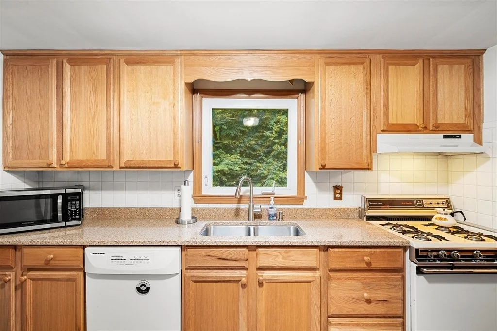 Photo of 16 Crown Rd