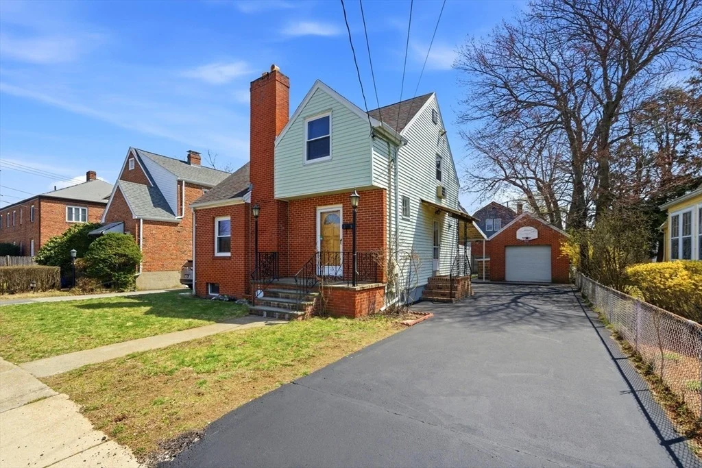 Photo of 75 Tufts St