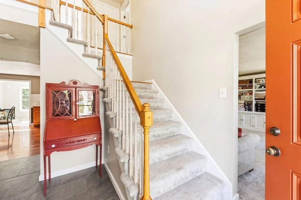 Photo of 192 Fairway Dr