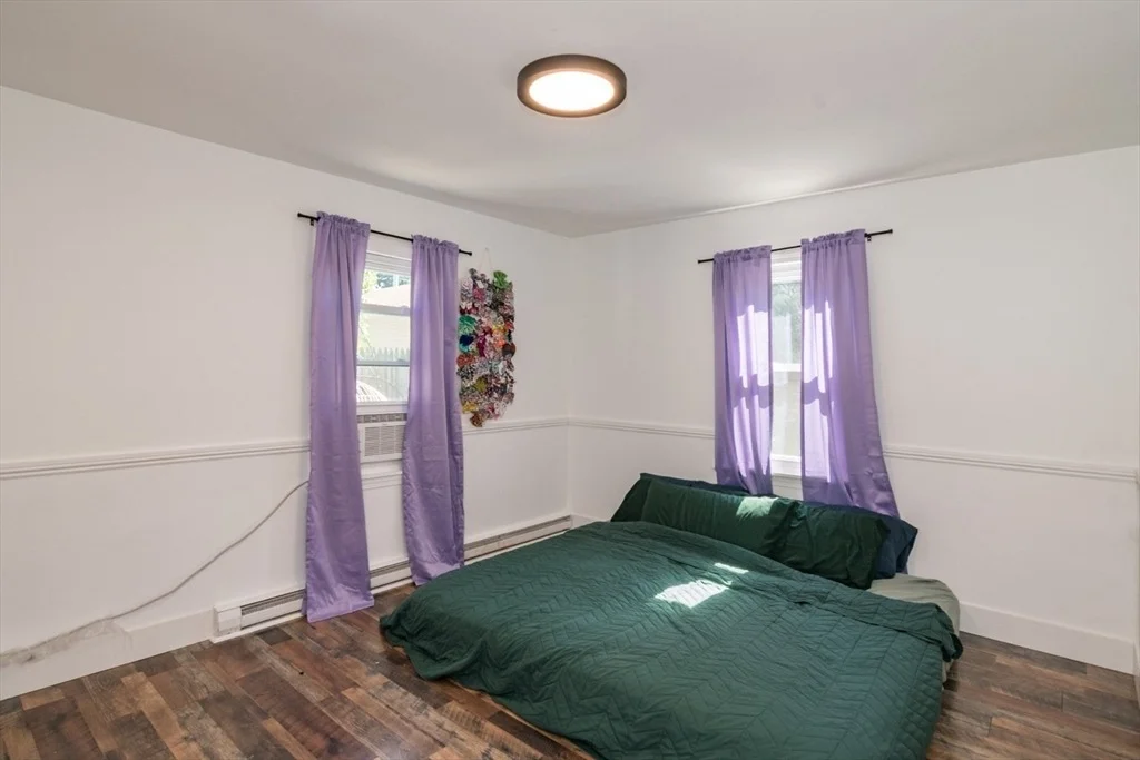 Photo of 379 Roosevelt Ave